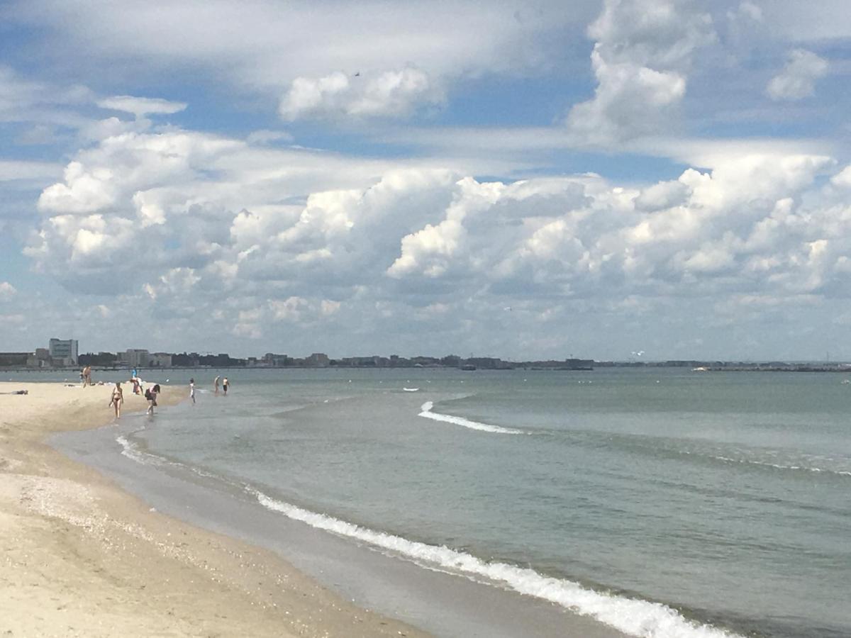 Seaside Piano Bar Apartament Leilighet Mamaia Eksteriør bilde